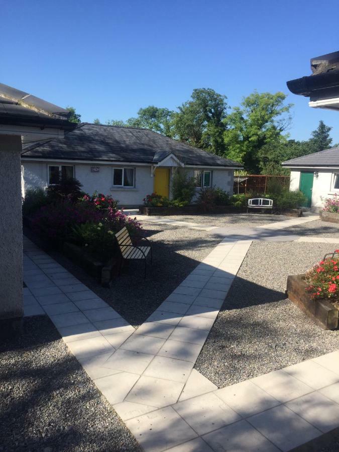 מיינות' A Selection Of Self Catering Holiday Homes At Kilcloon Cottages מראה חיצוני תמונה